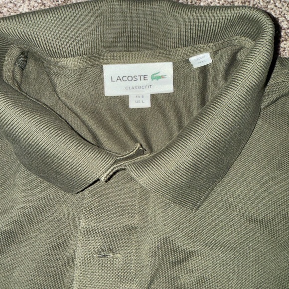 Polo lacoste size large - Picture 3 of 3